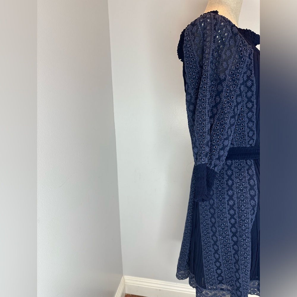 Alice + Olivia Pammy Eyelet Navy Blue - Picture 5 of 9